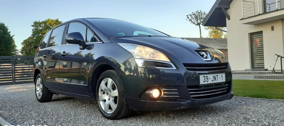 Peugeot 5008 cena 23900 przebieg: 319000, rok produkcji 2013 z Bełżyce małe 742